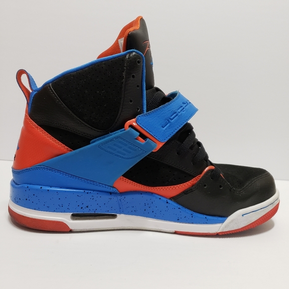 nike flight basketball shoes